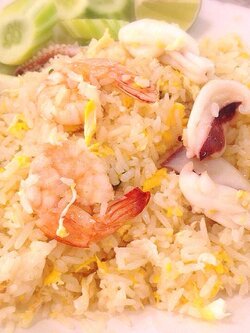 ข้าวผัดทะเล