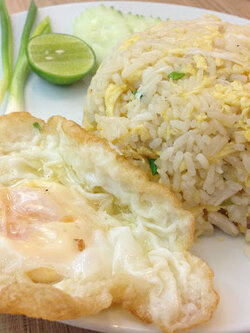 ข้าวผัดหมู+ไข่ดาว